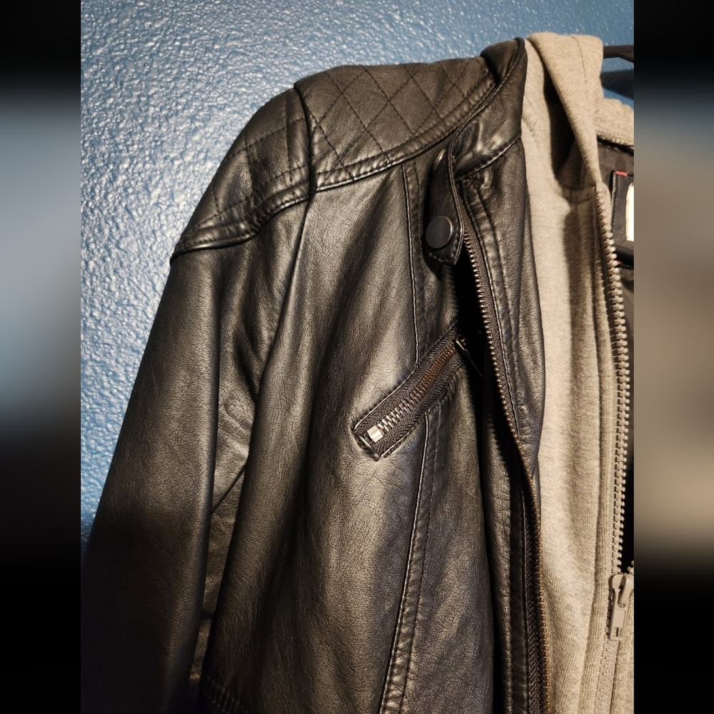 Womens jacket - Picture 4 of 7